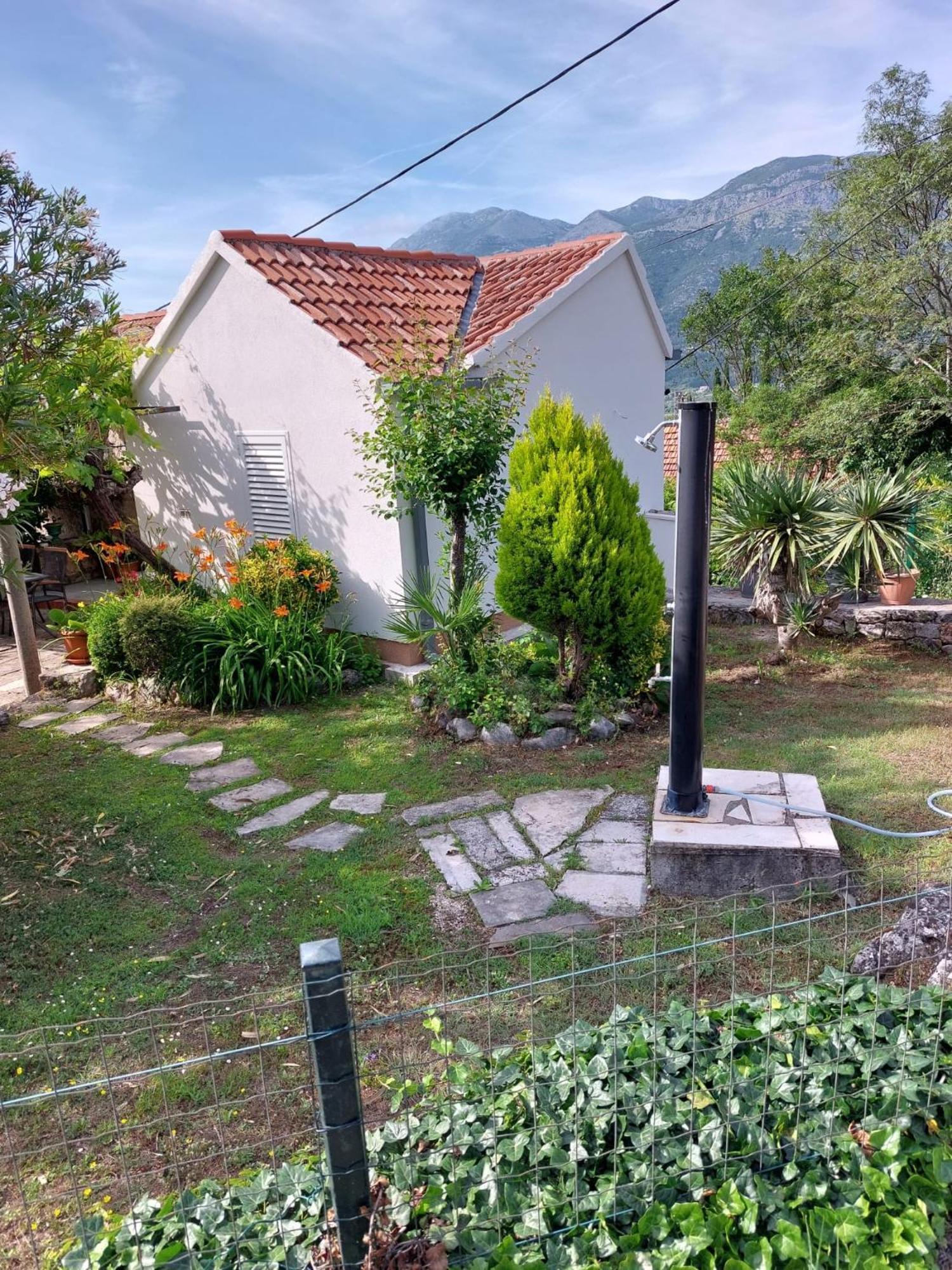 Holiday Home Sunrise Gruda Exterior photo