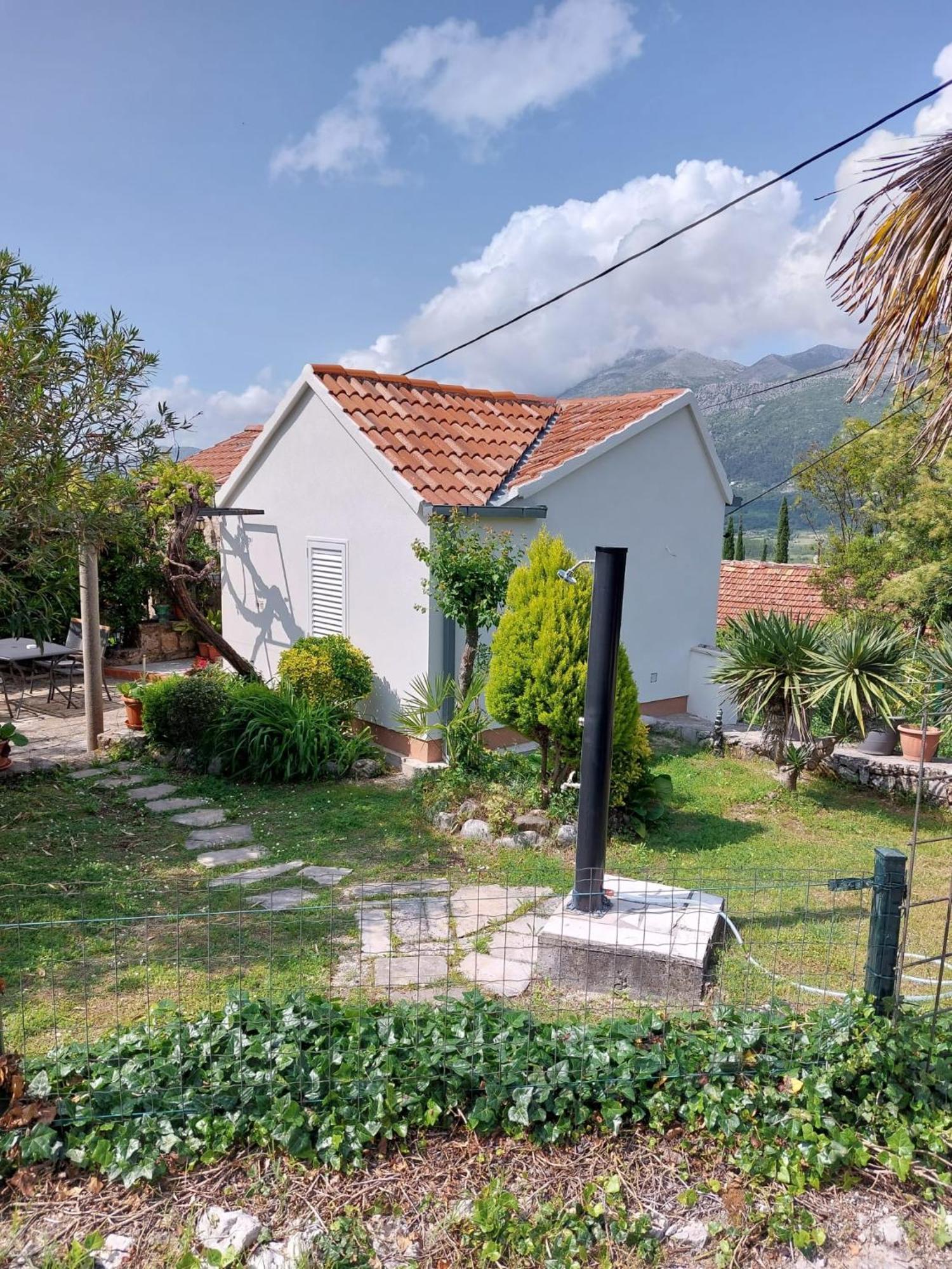 Holiday Home Sunrise Gruda Exterior photo